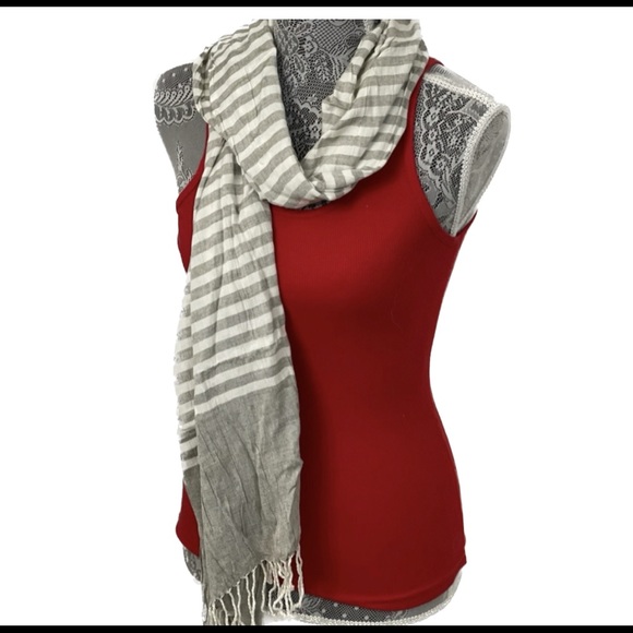 Scarf - Picture 1 of 2